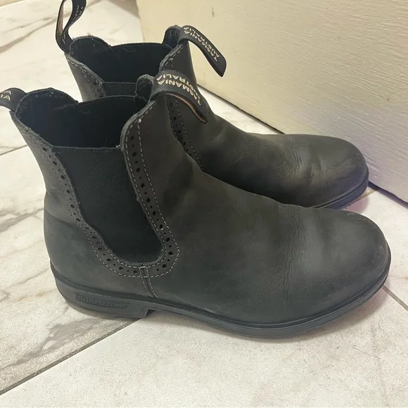 Blundstone Black Ankle Boots - Picture 4 of 7
